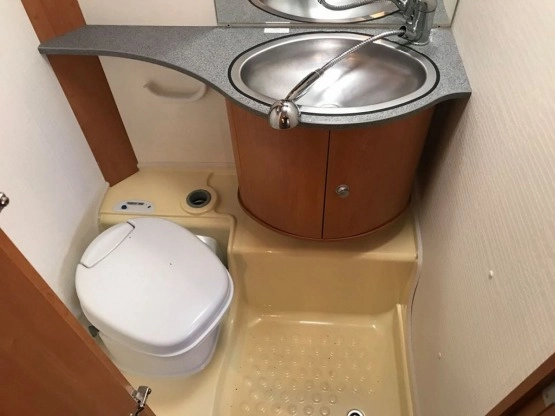                         Dethleffs Camper Lifestyle 510 TK Z Przedsionkiem - zdjęcie 22
                        