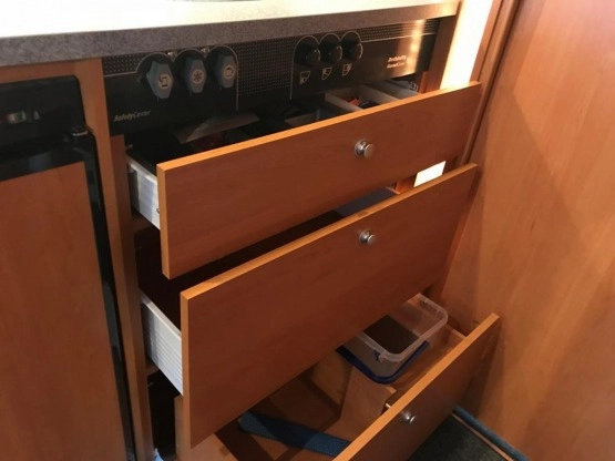                         Dethleffs Camper Lifestyle 510 TK Z Przedsionkiem - zdjęcie 24
                        