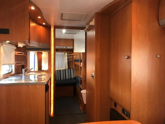                         Dethleffs Camper Lifestyle 510 TK Z Przedsionkiem - zdjęcie 3
                        