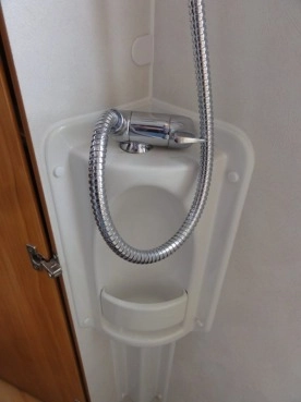                         Adria ADORA 512 UP z MOVEREM i z przedsionkiem Isabella Commodore, rocznik 2007 - zdjęcie 32
                        