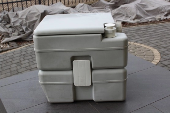                         Mercedes 207 D - zdjęcie 16
                        