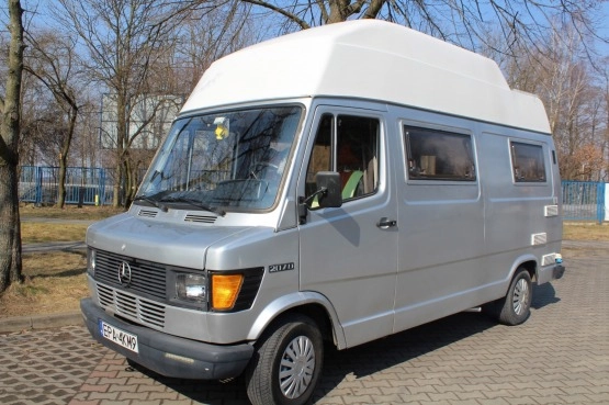                         Mercedes 207 D - zdjęcie 2
                        