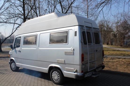                         Mercedes 207 D - zdjęcie 4
                        