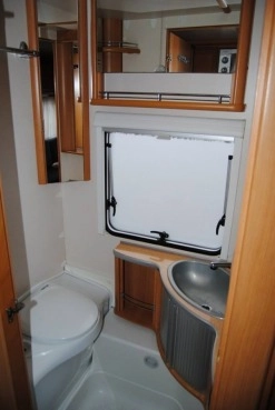                         FENDT 510 Bogate wyposażenie! WC! Zarejestrowana! Przedsionek! TANIO! - zdjęcie 2
                        