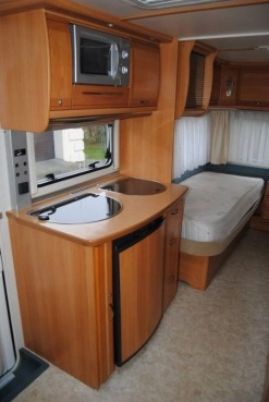                         FENDT 510 Bogate wyposażenie! WC! Zarejestrowana! Przedsionek! TANIO! - zdjęcie 4
                        