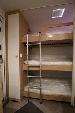                         Dethleffs Camper 560 FMK model 2018 - zdjęcie 11
                        