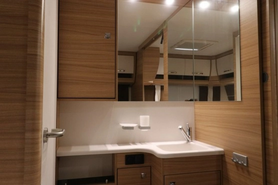                         Dethleffs Camper 560 FMK model 2018 - zdjęcie 18
                        