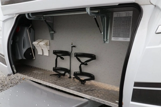                         Dethleffs Camper 560 FMK model 2018 - zdjęcie 2
                        