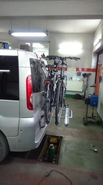                         Sprzedam Renault Trafic - zdjęcie 4
                        