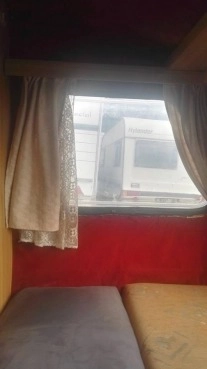                         NIEWIADÓW N126e Brak dokumentów, do remontu, PRZYCIEMNIANE SZYBY !!! - zdjęcie 2
                        