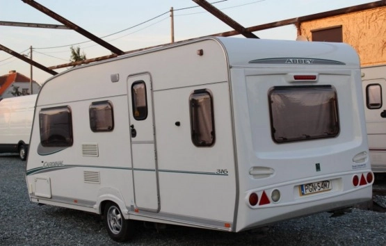                         Przyczepa kempingowa Abbey 2007 - zdjęcie 15
                        