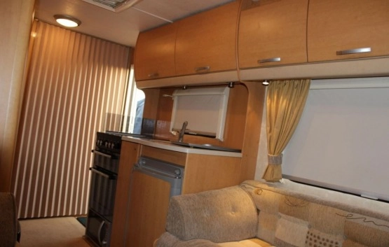                         Przyczepa kempingowa Abbey 2007 - zdjęcie 18
                        