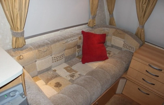                         Przyczepa kempingowa Abbey 2007 - zdjęcie 19
                        