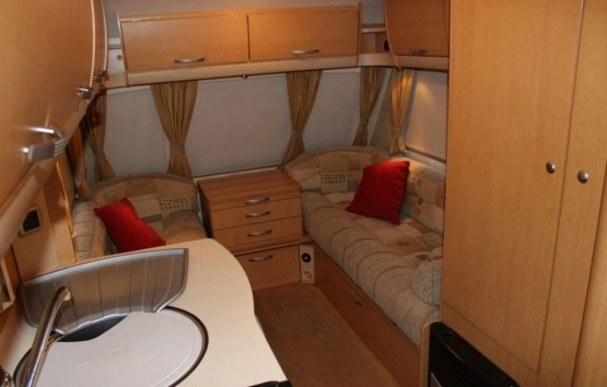                         Przyczepa kempingowa Abbey 2007 - zdjęcie 21
                        