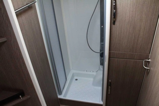                         Przyczepa DETHLEFFS EXCLUSIV 760 DR - zdjęcie 17
                        