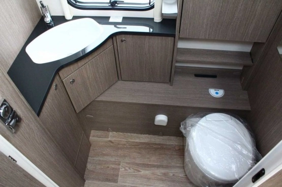                         Przyczepa DETHLEFFS EXCLUSIV 760 DR - zdjęcie 21
                        