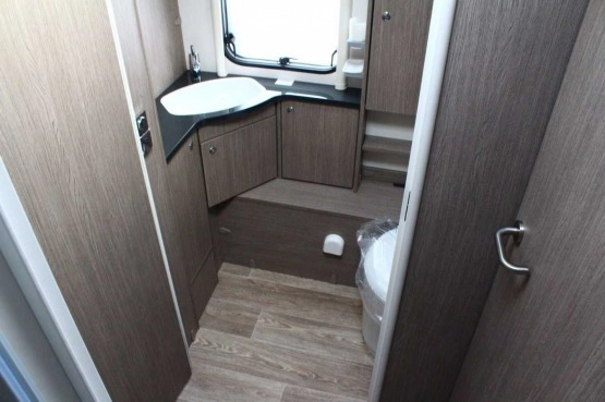                         Przyczepa DETHLEFFS EXCLUSIV 760 DR - zdjęcie 26
                        