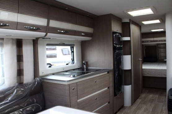                         Przyczepa DETHLEFFS EXCLUSIV 760 DR - zdjęcie 3
                        