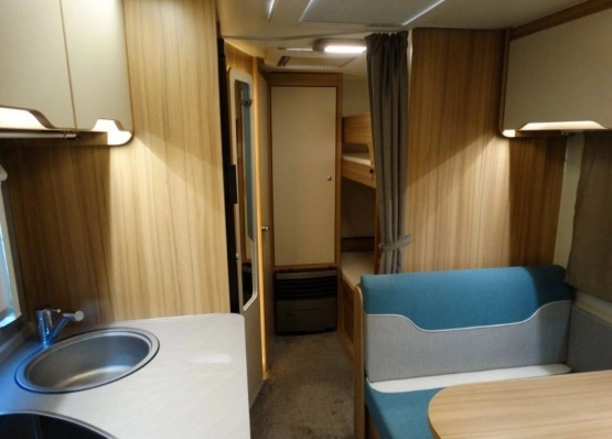                         Przyczepa Weinsberg 560 QDK - zdjęcie 26
                        