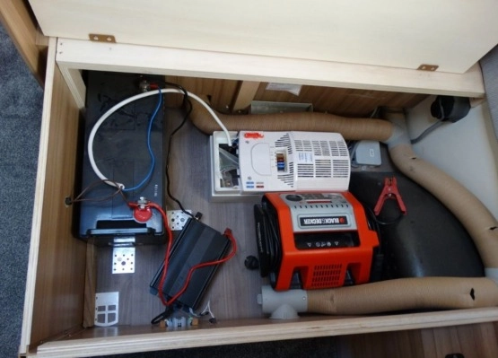                         Przyczepa Weinsberg 560 QDK - zdjęcie 3
                        