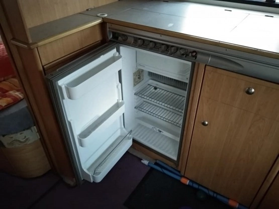                         Knaus Sudwind 1998r 1300 dmc - zdjęcie 10
                        