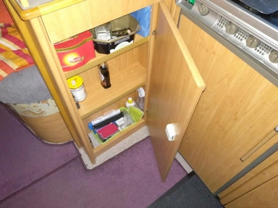                         Knaus Sudwind 1998r 1300 dmc - zdjęcie 22
                        