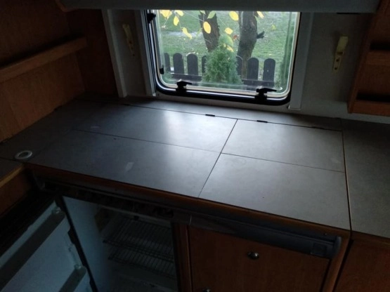                         Knaus Sudwind 1998r 1300 dmc - zdjęcie 4
                        