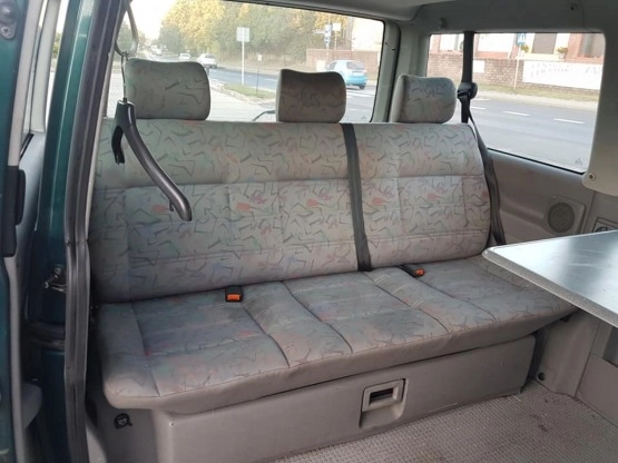                         Vw Multivan 2.5 TDI, 102 KM, 5 cylindrów, klima, webasto, lodówka - zdjęcie 3
                        