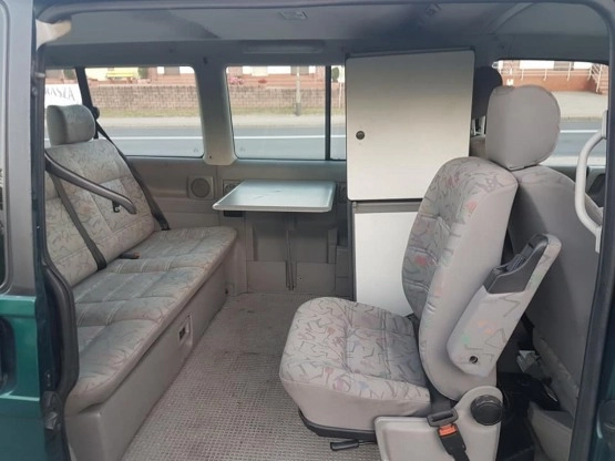                         Vw Multivan 2.5 TDI, 102 KM, 5 cylindrów, klima, webasto, lodówka - zdjęcie 7
                        