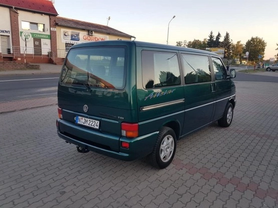                         Vw Multivan 2.5 TDI, 102 KM, 5 cylindrów, klima, webasto, lodówka - zdjęcie 9
                        