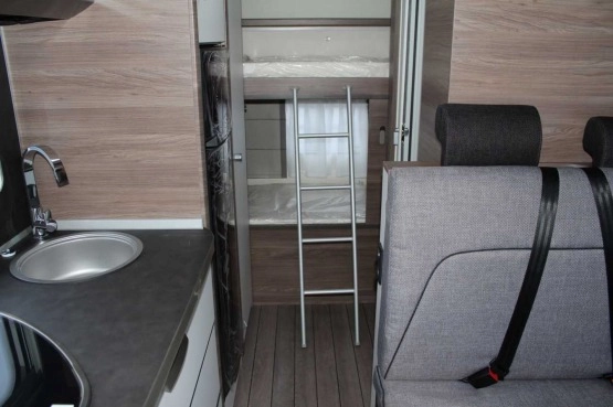                         KAMPER KNAUS L!VE TRAVELLER 600 DKG FABRYCZNIE NOWY - zdjęcie 6
                        