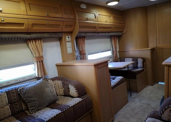                         Przyczepa kempingowa Elddis Typhon rok prod. 2002 - zdjęcie 20
                        