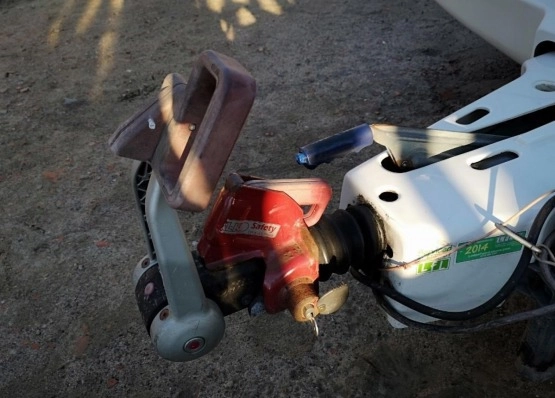                         Przyczepa kempingowa Elddis Typhon rok prod. 2002 - zdjęcie 6
                        