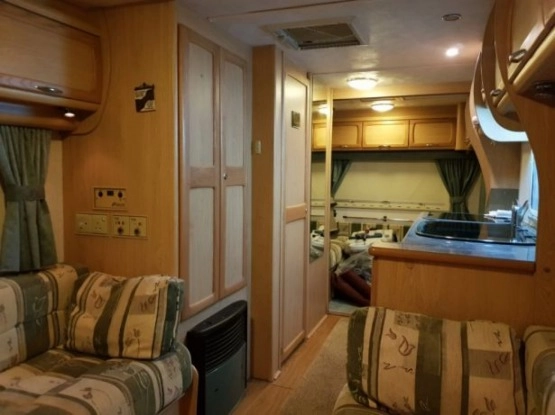                         Przyczepa kempingowa Elddis Odyssey 5-6 osobowa - zdjęcie 6
                        