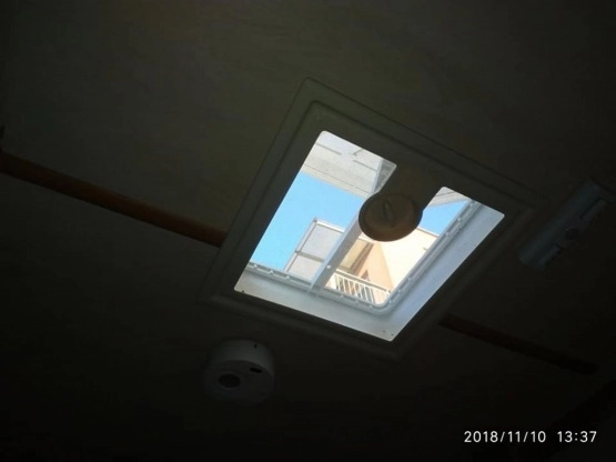                         Sprzedam przyczepę kempingową produkcji francuskiej marki CARAVELAIR model BAMBA 330. - zdjęcie 4
                        