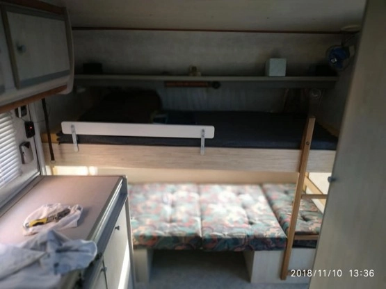                         Sprzedam przyczepę kempingową produkcji francuskiej marki CARAVELAIR model BAMBA 330. - zdjęcie 7
                        