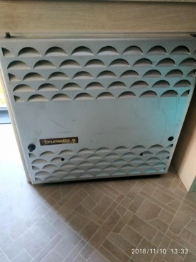                         Sprzedam przyczepę kempingową produkcji francuskiej marki CARAVELAIR model BAMBA 330. - zdjęcie 9
                        