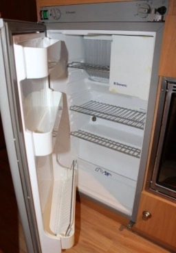                         Przyczepa Lunar 400 rok produkcji 2007 - zdjęcie 7
                        