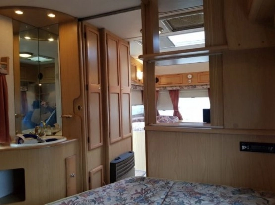                         Przyczepa kempingowa Bailey 4/5-osobowa, 2 sypialnie, przedsionek. - zdjęcie 4
                        