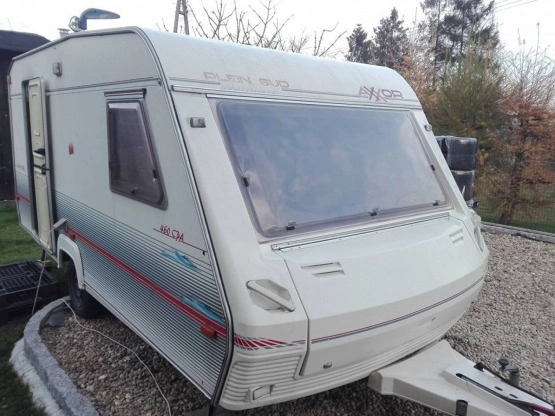                         Axxor, 1995r, DMC 890 kg, klima dachowa, 5 osób, zamykana sypialnia - zdjęcie 2
                        