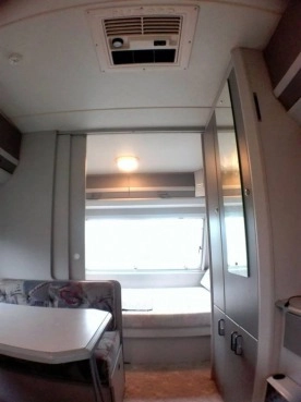                         Axxor, 1995r, DMC 890 kg, klima dachowa, 5 osób, zamykana sypialnia - zdjęcie 4
                        