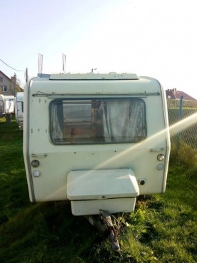                         Kemping Szrot NIEWIADÓW N126 D. Ciekawe wnętrze! Hamulec najazdowy! - zdjęcie 3
                        