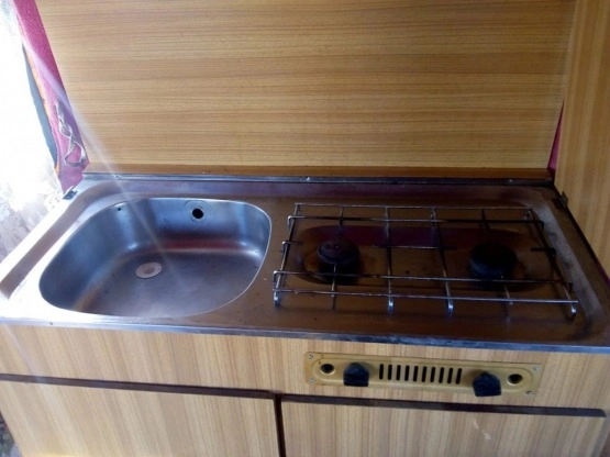                         Kemping Szrot NIEWIADÓW N126 D. Ciekawe wnętrze! Hamulec najazdowy! - zdjęcie 6
                        