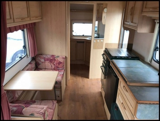                         Przyczepa Abbey County - 2000 rok - zdjęcie 8
                        