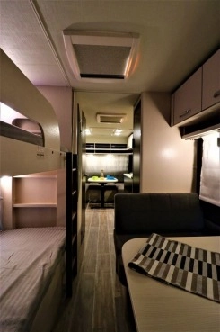                         Przyczepa Dethleffs C'go 515 RK model 2019 - zdjęcie 2
                        