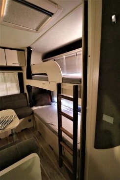                         Przyczepa Dethleffs C'go 515 RK model 2019 - zdjęcie 5
                        