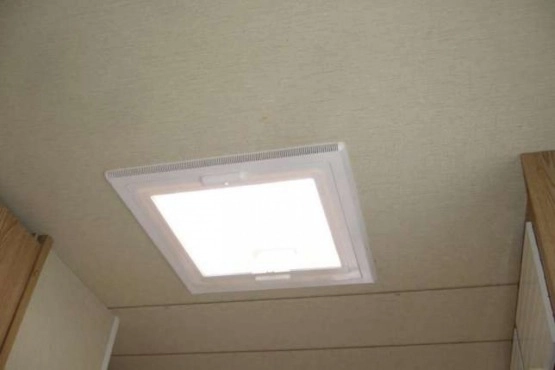                         Sprzedam Przyczepę kempingowa Kip De Lux 1990 rok - zdjęcie 2
                        