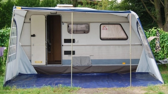                         Sprzedam Przyczepę kempingowa Kip De Lux 1990 rok - zdjęcie 3
                        