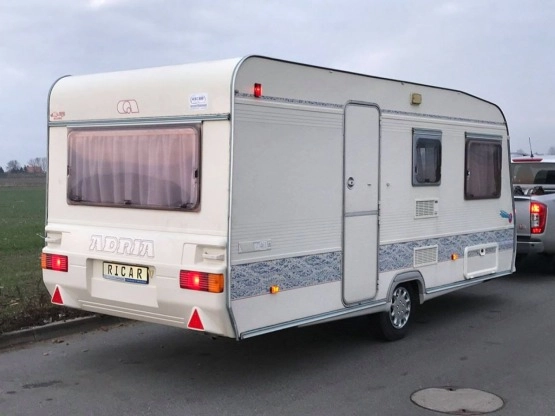                         Adria Unica 461 dla 6 osób, z przedsionkiem. DMC 1100 kg - zdjęcie 10
                        