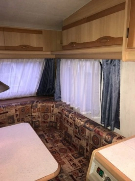                         Adria Unica 461 dla 6 osób, z przedsionkiem. DMC 1100 kg - zdjęcie 11
                        